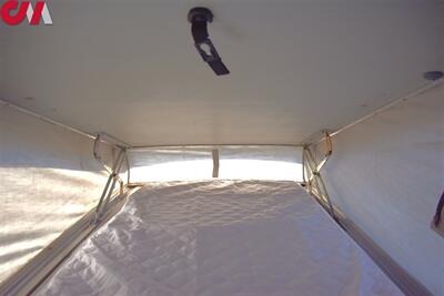 2002 Volkswagen EuroVan MV  3dr Mini-Van**BY APPOINTMENT ONLY** WESTFALIA Pop-Top Roof Camper! Dinette Layout! Fold out Table! Folding Bench Bed! Heated Seats! - Photo 30 - Portland, OR 97266