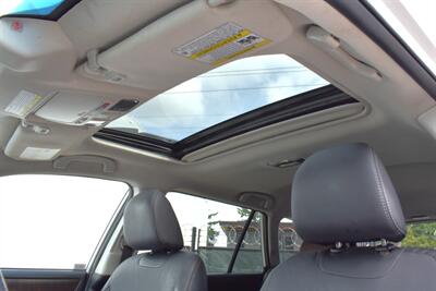 2017 Subaru Outback 3.6R Limited AWD 4dr Wagon! X-Mode! EyeSight Assist Tech! Blind Spot Monitor! Back Up Camera! Lane Assist! Bluetooth! Navigation! Full Heated Seats! Sunroof! Roof-Rails! Trunk Cargo Cover! - Photo 12 - Portland, OR 97266
