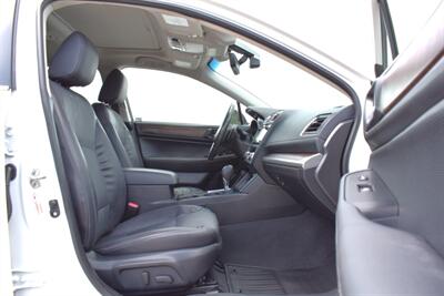 2017 Subaru Outback 3.6R Limited AWD 4dr Wagon! X-Mode! EyeSight Assist Tech! Blind Spot Monitor! Back Up Camera! Lane Assist! Bluetooth! Navigation! Full Heated Seats! Sunroof! Roof-Rails! Trunk Cargo Cover! - Photo 29 - Portland, OR 97266