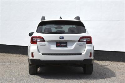 2017 Subaru Outback 3.6R Limited AWD 4dr Wagon! X-Mode! EyeSight Assist Tech! Blind Spot Monitor! Back Up Camera! Lane Assist! Bluetooth! Navigation! Full Heated Seats! Sunroof! Roof-Rails! Trunk Cargo Cover! - Photo 4 - Portland, OR 97266