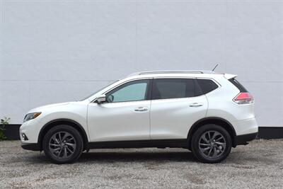 2016 Nissan Rogue SL  AWD 4dr Crossover! Up to 32 MPG Hwy! Drive Mode Select! 360° Camera! Navigation! Heated Leather Seats! Power Liftgate! Blind Spot Monitoring! Pano-Sunroof! - Photo 9 - Portland, OR 97266