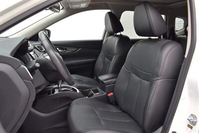 2016 Nissan Rogue SL  AWD 4dr Crossover! Up to 32 MPG Hwy! Drive Mode Select! 360° Camera! Navigation! Heated Leather Seats! Power Liftgate! Blind Spot Monitoring! Pano-Sunroof! - Photo 11 - Portland, OR 97266