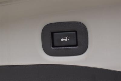 2016 Nissan Rogue SL  AWD 4dr Crossover! Up to 32 MPG Hwy! Drive Mode Select! 360° Camera! Navigation! Heated Leather Seats! Power Liftgate! Blind Spot Monitoring! Pano-Sunroof! - Photo 33 - Portland, OR 97266