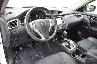 2016 Nissan Rogue SL  AWD 4dr Crossover! Up to 32 MPG Hwy! Drive Mode Select! 360° Camera! Navigation! Heated Leather Seats! Power Liftgate! Blind Spot Monitoring! Pano-Sunroof! - Photo 3 - Portland, OR 97266