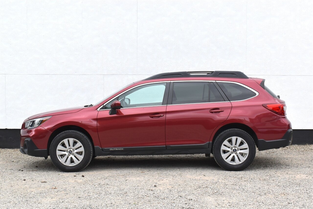 2018 Subaru Outback 2.5i Premium AWD 4dr Wagon**BY APPOINTMENT ONLY** X-Mode! Back Up Camera! Apple CarPlay & Android Auto! Heated Seats! All Weather Mats! Roof-Rails! - Photo 9 - Portland, OR 97266