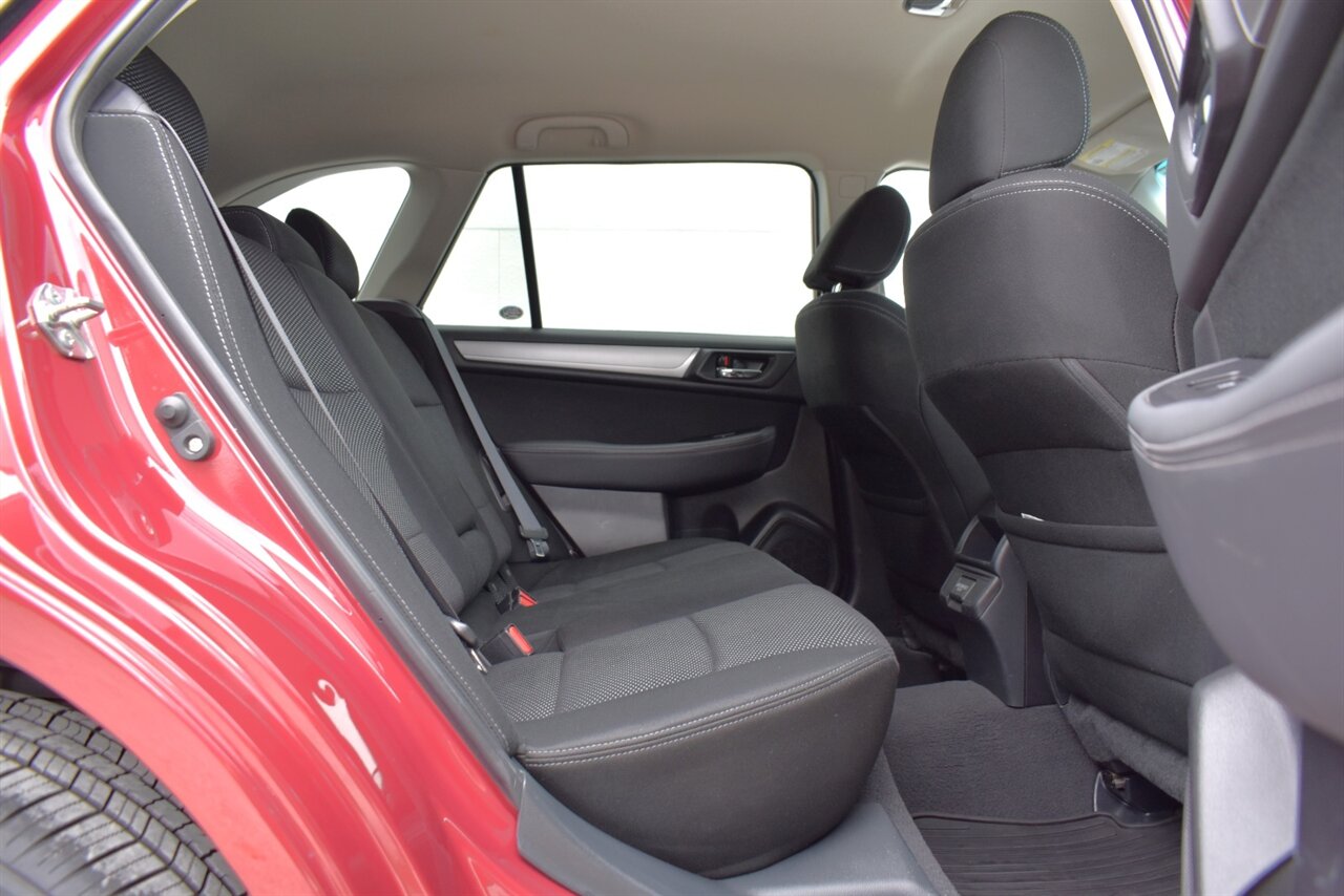2018 Subaru Outback 2.5i Premium AWD 4dr Wagon**BY APPOINTMENT ONLY** X-Mode! Back Up Camera! Apple CarPlay & Android Auto! Heated Seats! All Weather Mats! Roof-Rails! - Photo 29 - Portland, OR 97266
