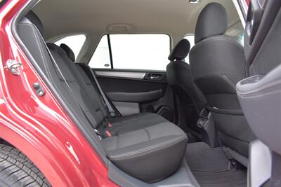 2018 Subaru Outback 2.5i Premium AWD 4dr Wagon**BY APPOINTMENT ONLY** X-Mode! Back Up Camera! Apple CarPlay & Android Auto! Heated Seats! All Weather Mats! Roof-Rails! - Photo 29 - Portland, OR 97266