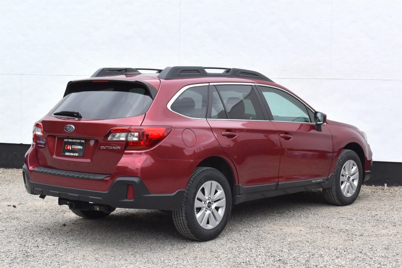 2018 Subaru Outback 2.5i Premium AWD 4dr Wagon**BY APPOINTMENT ONLY** X-Mode! Back Up Camera! Apple CarPlay & Android Auto! Heated Seats! All Weather Mats! Roof-Rails! - Photo 5 - Portland, OR 97266