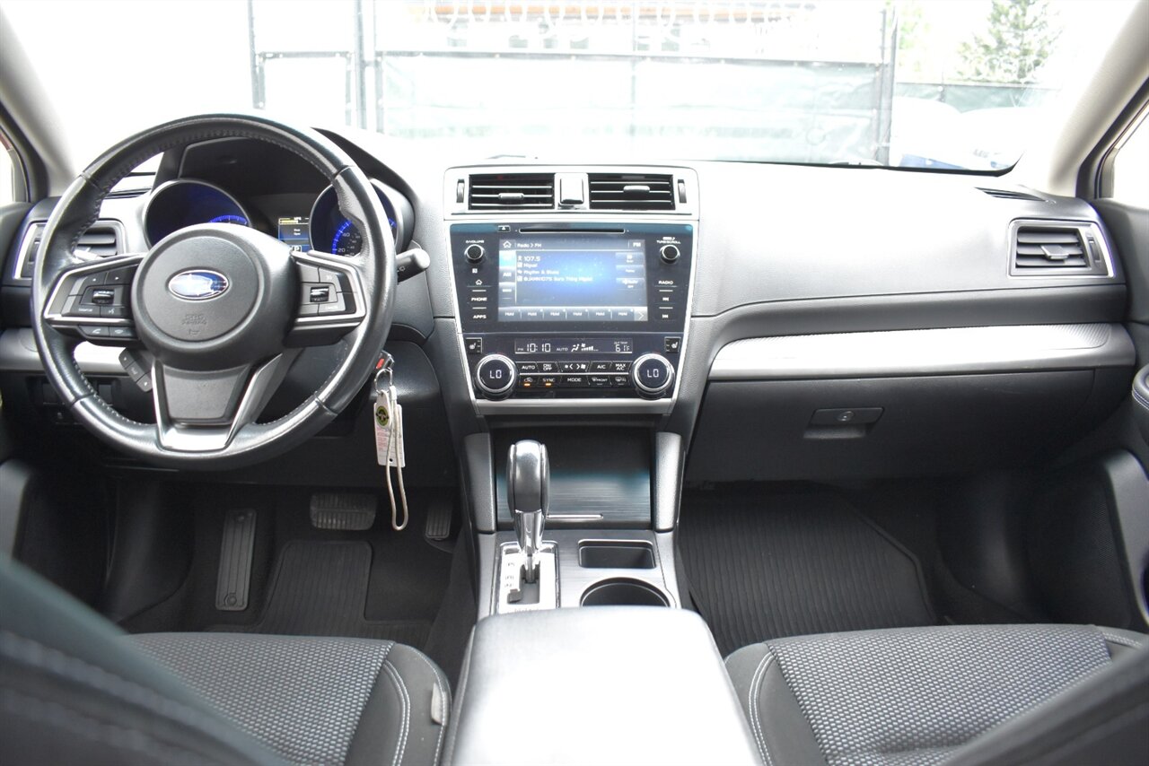 2018 Subaru Outback 2.5i Premium AWD 4dr Wagon**BY APPOINTMENT ONLY** X-Mode! Back Up Camera! Apple CarPlay & Android Auto! Heated Seats! All Weather Mats! Roof-Rails! - Photo 13 - Portland, OR 97266