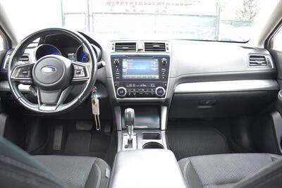 2018 Subaru Outback 2.5i Premium AWD 4dr Wagon**BY APPOINTMENT ONLY** X-Mode! Back Up Camera! Apple CarPlay & Android Auto! Heated Seats! All Weather Mats! Roof-Rails! - Photo 13 - Portland, OR 97266