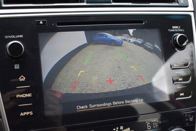 2018 Subaru Outback 2.5i Premium AWD 4dr Wagon**BY APPOINTMENT ONLY** X-Mode! Back Up Camera! Apple CarPlay & Android Auto! Heated Seats! All Weather Mats! Roof-Rails! - Photo 22 - Portland, OR 97266
