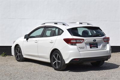 2019 Subaru Impreza 2.0i Premium  AWD 4dr Wagon! Backup Camera! Apple CarPlay! Android Auto! 28mpg City/36mpg Highway! Heated Seats! Trunk Cargo Cover! - Photo 2 - Portland, OR 97266