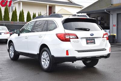 2017 Subaru Outback 2.5i Premium  AWD 4dr Wagon! Bluetooth! X-Mode! Back Up Camera! Bluetooth! Heated Seats! Powered Liftgate! Sunroof! Roof Rack! - Photo 2 - Portland, OR 97266