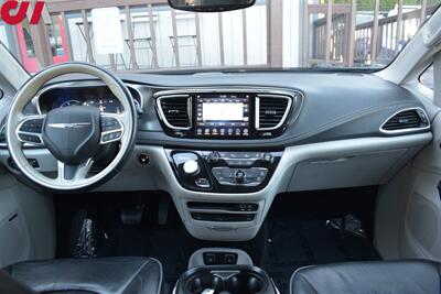 2018 Chrysler Pacifica Hybrid Limited  4dr Mini-Van! Back Up Cam! Blind Spot Monitor! Parking & Lane Assist! Navi! Heated & Ventilated Seats! Powered Doors & Liftgate! Rear Seat Entertainment System! Pano- Sunroof! - Photo 12 - Portland, OR 97266
