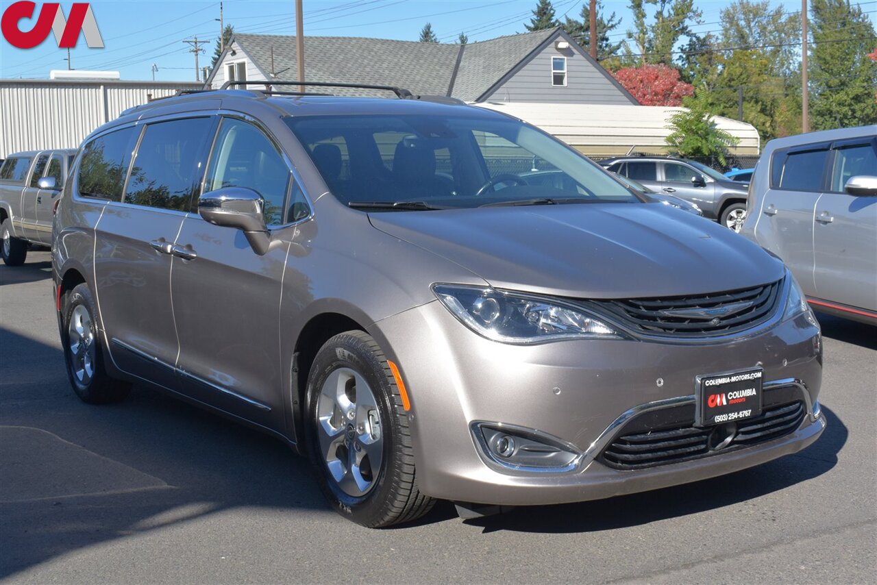 2018 Chrysler Pacifica Hybrid Limited 4dr Mini-Van! Back Up Cam! Blind Spot Monitor! Parking & Lane Assist! Navi! Heated & Ventilated Seats! Powered Doors & Liftgate! Rear Seat Entertainment System! Pano- Sunroof! - Photo 1 - Portland, OR 97266