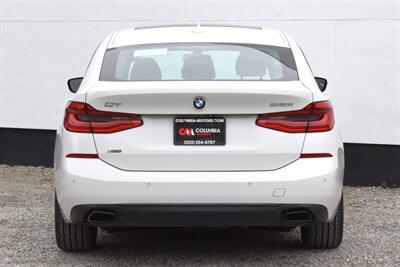 2018 BMW Sedan 4D 640xi Gran Turismo 3.0L I6 Turbo AWD Hatchback! Driving Modes! Stability Control! ABS Brakes! Parking Sensors! Backup Camera! Navigation! Apple CarPlay! Heated Leather Seats! Power Sunroof! - Photo 4 - Portland, OR 97266