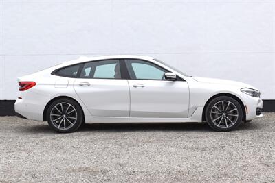 2018 BMW Sedan 4D 640xi Gran Turismo 3.0L I6 Turbo AWD Hatchback! Driving Modes! Stability Control! ABS Brakes! Parking Sensors! Backup Camera! Navigation! Apple CarPlay! Heated Leather Seats! Power Sunroof! - Photo 6 - Portland, OR 97266