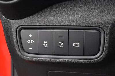 2023 Kia Soul LX 4dr Crossover!**APPOINTMENT ONLY**Forward Collision Avoidance Assist! Lane Keep Assist! Lane Following Assist! Driver Attention Warning! Backup Camera! Apple CarPlay! Android Auto! - Photo 17 - Portland, OR 97266