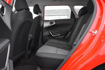 2023 Kia Soul LX 4dr Crossover!**APPOINTMENT ONLY**Forward Collision Avoidance Assist! Lane Keep Assist! Lane Following Assist! Driver Attention Warning! Backup Camera! Apple CarPlay! Android Auto! - Photo 27 - Portland, OR 97266