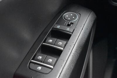 2023 Kia Soul LX 4dr Crossover!**APPOINTMENT ONLY**Forward Collision Avoidance Assist! Lane Keep Assist! Lane Following Assist! Driver Attention Warning! Backup Camera! Apple CarPlay! Android Auto! - Photo 16 - Portland, OR 97266