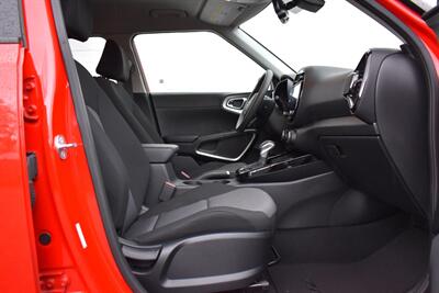 2023 Kia Soul LX 4dr Crossover!**APPOINTMENT ONLY**Forward Collision Avoidance Assist! Lane Keep Assist! Lane Following Assist! Driver Attention Warning! Backup Camera! Apple CarPlay! Android Auto! - Photo 29 - Portland, OR 97266