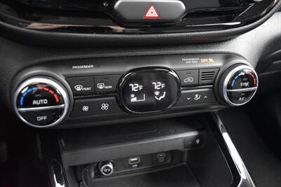 2023 Kia Soul LX 4dr Crossover!**APPOINTMENT ONLY**Forward Collision Avoidance Assist! Lane Keep Assist! Lane Following Assist! Driver Attention Warning! Backup Camera! Apple CarPlay! Android Auto! - Photo 24 - Portland, OR 97266