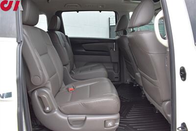 2015 Honda Odyssey EX-L w/Navi  4dr Mini-Van! Back-Up Camera! Bluetooth! Forward Collision Warning! Lane Departure Warning! Heated Leather Seats! Rear Climate Control! Power Liftgate & Sliding Doors! - Photo 26 - Portland, OR 97266