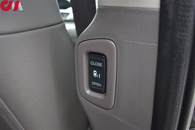 2015 Honda Odyssey EX-L w/Navi  4dr Mini-Van! Back-Up Camera! Bluetooth! Forward Collision Warning! Lane Departure Warning! Heated Leather Seats! Rear Climate Control! Power Liftgate & Sliding Doors! - Photo 23 - Portland, OR 97266