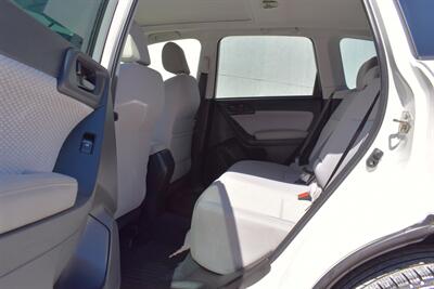 2018 Subaru Forester 2.5i Premium  AWD 4dr Wagon CVT! X-Mode! Back Up Camera! Bluetooth Connectivity! Heated Seats! Pano-Sunroof! - Photo 27 - Portland, OR 97266