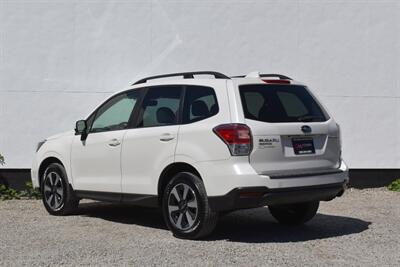 2018 Subaru Forester 2.5i Premium  AWD 4dr Wagon CVT! X-Mode! Back Up Camera! Bluetooth Connectivity! Heated Seats! Pano-Sunroof! - Photo 2 - Portland, OR 97266