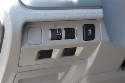 2018 Subaru Forester 2.5i Premium  AWD 4dr Wagon CVT! X-Mode! Back Up Camera! Bluetooth Connectivity! Heated Seats! Pano-Sunroof! - Photo 17 - Portland, OR 97266