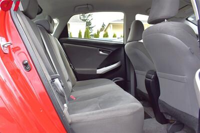 2014 Toyota Prius Two 4dr Hatchback! 51 CITY MPG! 48 HWY MPG! Bluetooth! EV/ECO/PWR Modes! All Weather Floor Mats! - Photo 21 - Portland, OR 97266