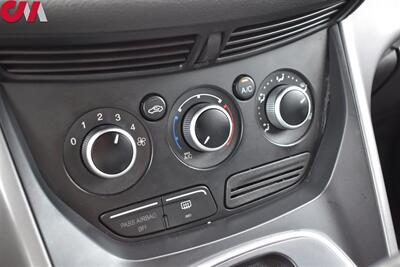 2013 Ford Escape SE AWD 4dr SUV! 22 City MPG! 30 Hwy MPG! Bluetooth & Aux! Roof Rack! Cruise Control! Fog Lights! - Photo 17 - Portland, OR 97266