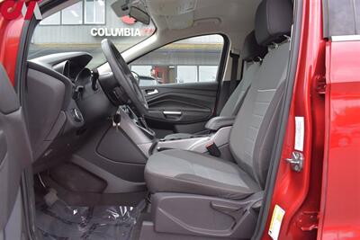 2013 Ford Escape SE AWD 4dr SUV! 22 City MPG! 30 Hwy MPG! Bluetooth & Aux! Roof Rack! Cruise Control! Fog Lights! - Photo 10 - Portland, OR 97266