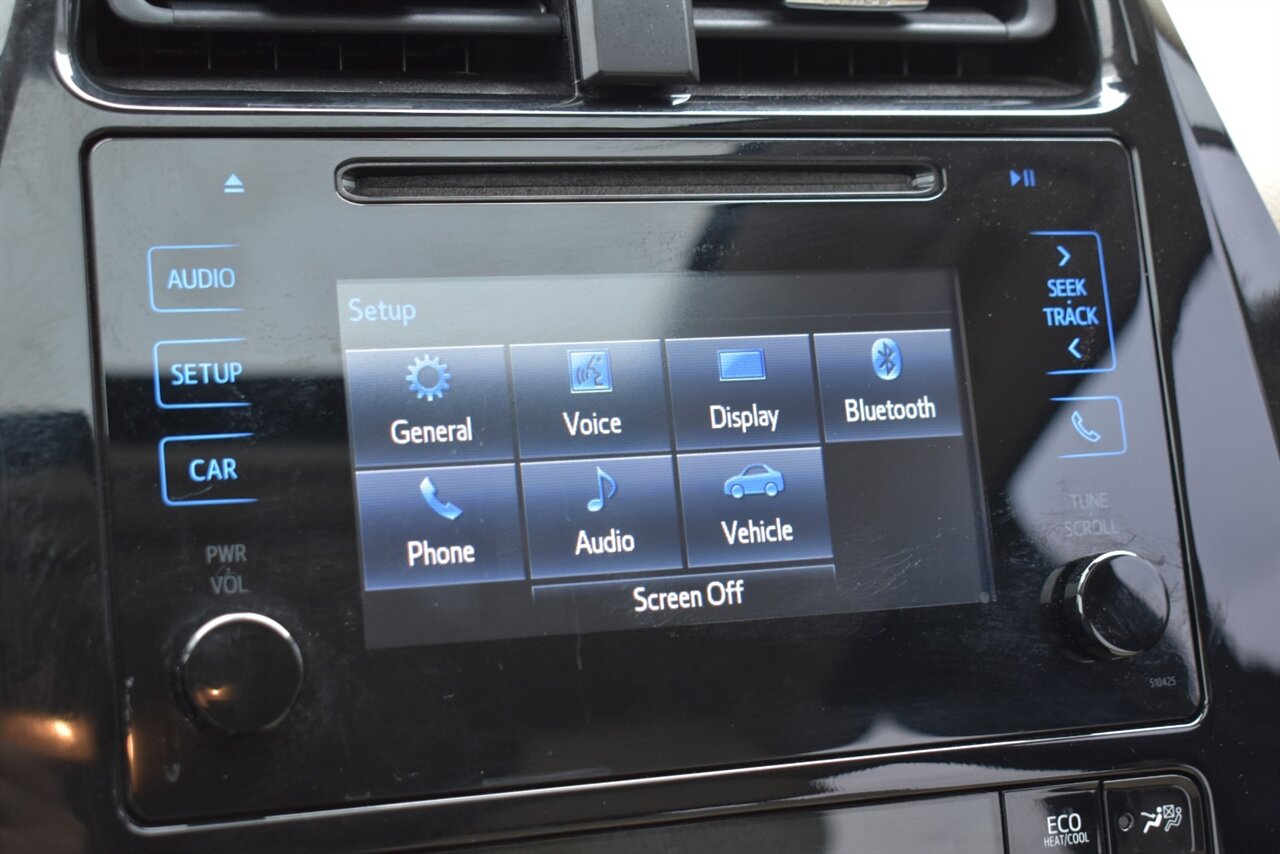 2019 Toyota Prius XLE 4dr Hatchback! 54 City MPG! 50 Hwy MPG! Back Up Camera! Blind Spot Monitor! Pre-Collision Sys w/Pedestrian Detection! Dynamic Radar Cruise Control! Heated Seats! Bluetooth! Sunroof! - Photo 23 - Portland, OR 97266