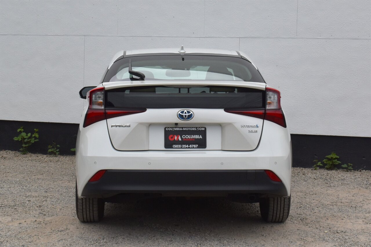 2019 Toyota Prius XLE 4dr Hatchback! 54 City MPG! 50 Hwy MPG! Back Up Camera! Blind Spot Monitor! Pre-Collision Sys w/Pedestrian Detection! Dynamic Radar Cruise Control! Heated Seats! Bluetooth! Sunroof! - Photo 4 - Portland, OR 97266