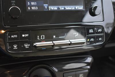 2019 Toyota Prius XLE 4dr Hatchback! 54 City MPG! 50 Hwy MPG! Back Up Camera! Blind Spot Monitor! Pre-Collision Sys w/Pedestrian Detection! Dynamic Radar Cruise Control! Heated Seats! Bluetooth! Sunroof! - Photo 26 - Portland, OR 97266