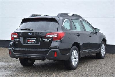 2019 Subaru Outback 2.5i  AWD 4dr Crossover**BY APPOINTMENT ONLY** X-Mode! EyeSight Assist! Back Up Camera! Apple CarPlay! Android Auto! Roof Rails! - Photo 5 - Portland, OR 97266