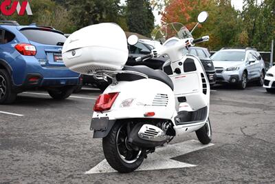 2019 Vespa GTS300 GTS300  Seat Height 31.1in / 790mm! Underseat Storage! Vespa Storage Box W/Seat BackRest! (CVT) Transmission! (Combined) 71.3MPG! - Photo 5 - Portland, OR 97266