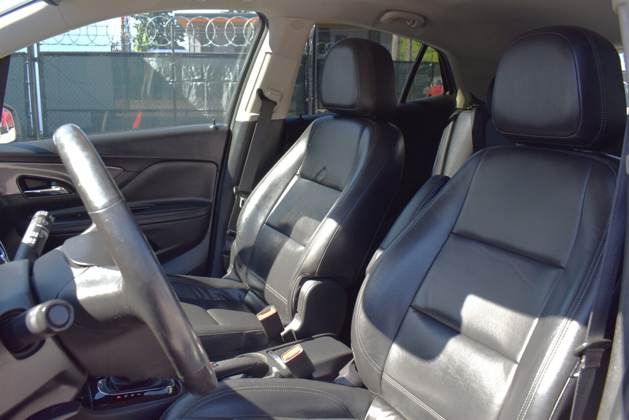 2020 Buick Encore Essence 4dr Crossover! Back Up Camera! Blind Spot Monitor! Rear Cross Traffic Alert! Cruise Control! Heated Leather Seats! Heated Steering Wheel! Apple CarPlay! Android Auto! - Photo 11 - Portland, OR 97266