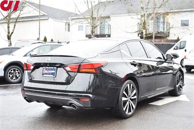 2021 Nissan Altima 2.5 SR  4dr Sedan Push Start! Lane & Park Assist! Blind Spot Monitor! Back Up Camera! Bluetooth w/Voice Activation! All Weather Floor Mats! Fog Lights! - Photo 5 - Portland, OR 97266