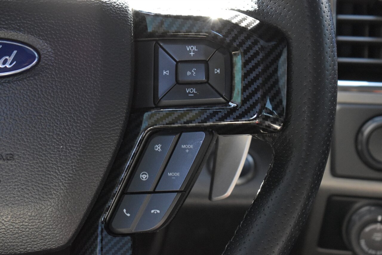 2019 Ford F-150 Raptor 4x4 4dr SuperCrew 5.5 ft ShortBed!**BY APPOINTMENT ONLY**Roof-Mounted LED Light Bar! Terrain Management System! Locking Rear Differential! Apple CarPlay & Android Auto! Backup Camera! - Photo 17 - Portland, OR 97266
