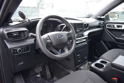 2024 Ford Explorer Utility 4D Police AWD 3.3L V6 Low Miles!**APPOINTMENT ONLY**Heavy Duty Suspension! AdvanceTrac Stability Control! Traction Control! ABS Brakes! Backup Camera! Fleet Maintained! - Photo 3 - Portland, OR 97266