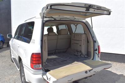 2007 Lexus LX 470 4dr SUV  4dr SUV 4WD**BY APPOINTMENT ONLY**3rd Row Seats! Full-Time 4WD w/ Center Differential Lock! Back Up Camera! Navigation! Heated Leather Seats! Sunroof! Roof-Rack! Bluetooth! - Photo 30 - Portland, OR 97266