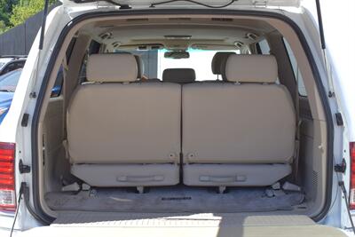 2007 Lexus LX 470 4dr SUV  4dr SUV 4WD**BY APPOINTMENT ONLY**3rd Row Seats! Full-Time 4WD w/ Center Differential Lock! Back Up Camera! Navigation! Heated Leather Seats! Sunroof! Roof-Rack! Bluetooth! - Photo 31 - Portland, OR 97266