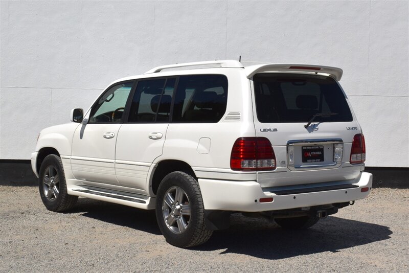 2007 Lexus LX 470 4dr SUV  4dr SUV 4WD**BY APPOINTMENT ONLY**3rd Row Seats! Full-Time 4WD w/ Center Differential Lock! Back Up Camera! Navigation! Heated Leather Seats! Sunroof! Roof-Rack! Bluetooth!