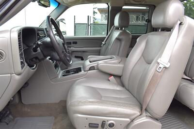 2005 Chevrolet Silverado 2500 LT 4dr Extended Cab LT 4WD Short Bed**BY APPOINTMENT ONLY**Selectable 4-Wheel Drive (2HI/4HI & 4LO)! Heavy Duty Suspension! Tow Package! Leather Interior! - Photo 11 - Portland, OR 97266