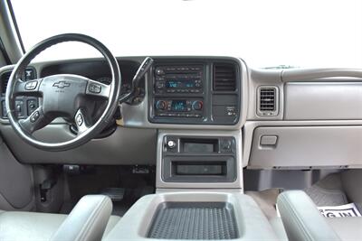 2005 Chevrolet Silverado 2500 LT 4dr Extended Cab LT 4WD Short Bed**BY APPOINTMENT ONLY**Selectable 4-Wheel Drive (2HI/4HI & 4LO)! Heavy Duty Suspension! Tow Package! Leather Interior! - Photo 13 - Portland, OR 97266
