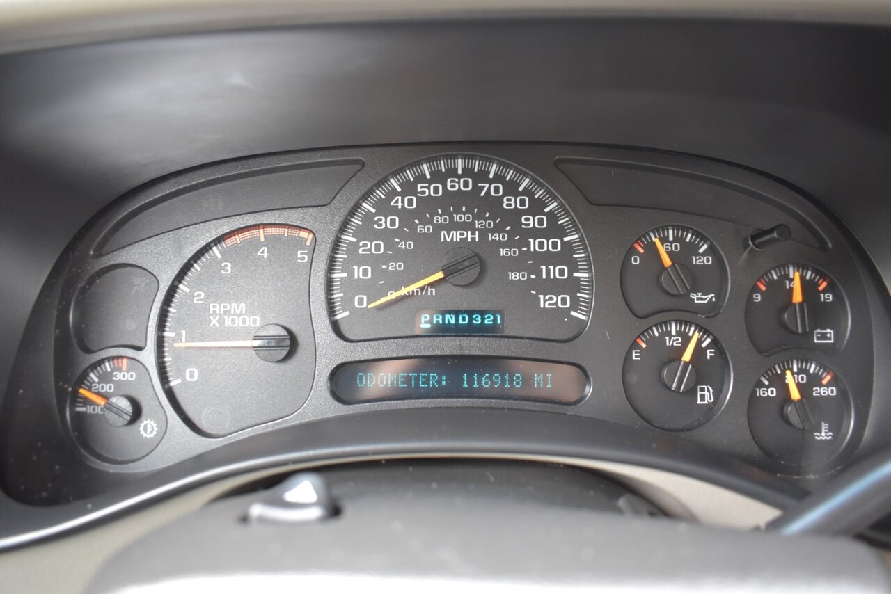 2005 Chevrolet Silverado 2500 LT 4dr Extended Cab LT 4WD Short Bed**BY APPOINTMENT ONLY**Selectable 4-Wheel Drive (2HI/4HI & 4LO)! Heavy Duty Suspension! Tow Package! Leather Interior! - Photo 19 - Portland, OR 97266
