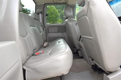 2005 Chevrolet Silverado 2500 LT 4dr Extended Cab LT 4WD Short Bed**BY APPOINTMENT ONLY**Selectable 4-Wheel Drive (2HI/4HI & 4LO)! Heavy Duty Suspension! Tow Package! Leather Interior! - Photo 24 - Portland, OR 97266